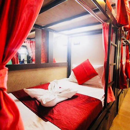 Qubestay TownHostel Mumbai Exterior foto