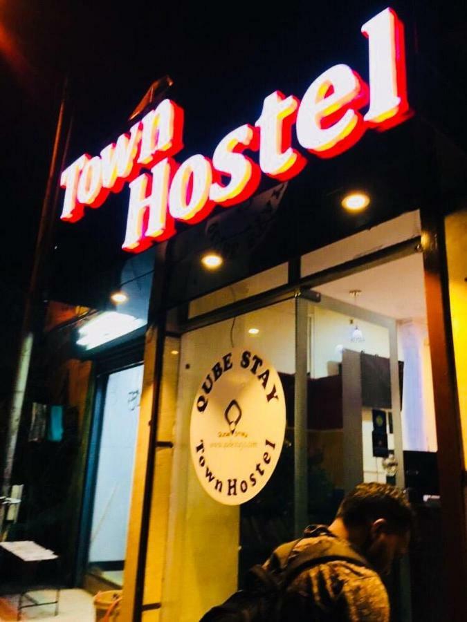 Qubestay TownHostel Mumbai Exterior foto