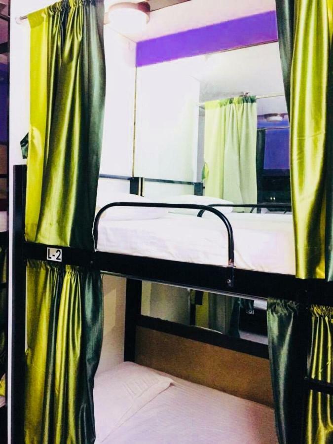 Qubestay TownHostel Mumbai Exterior foto