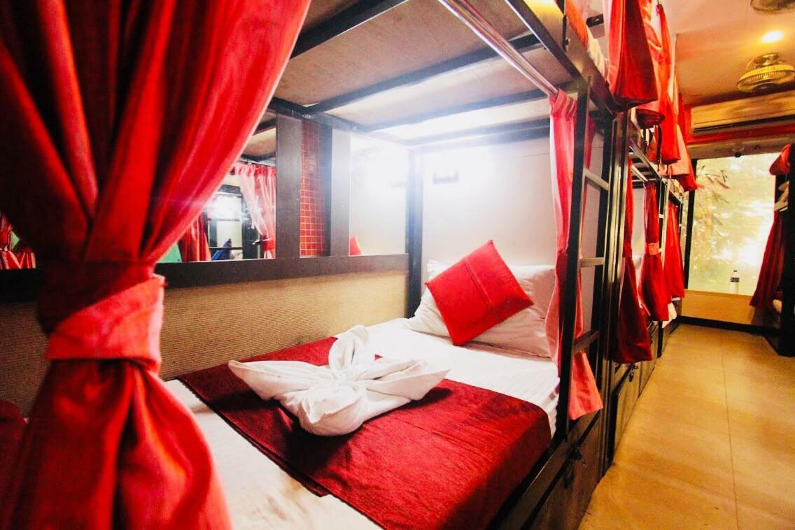 Qubestay TownHostel Mumbai Exterior foto