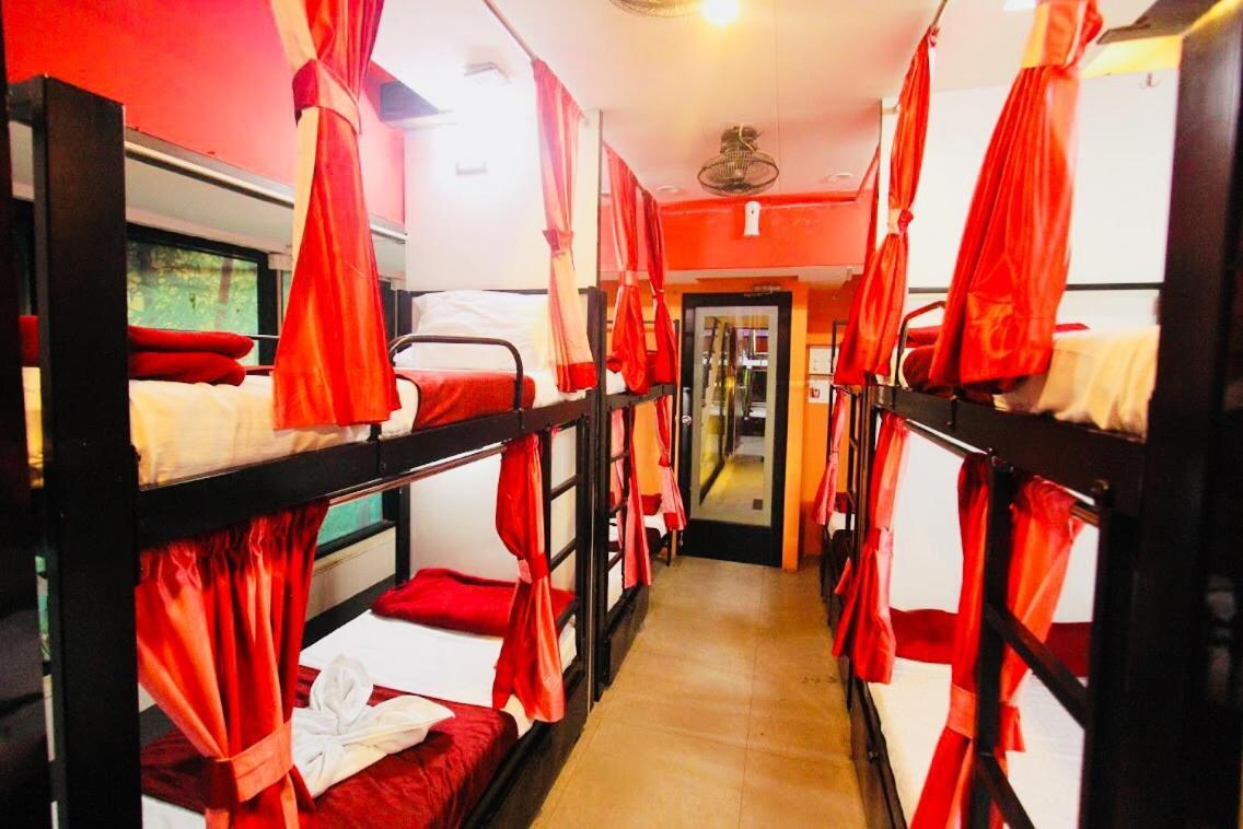 Qubestay TownHostel Mumbai Exterior foto